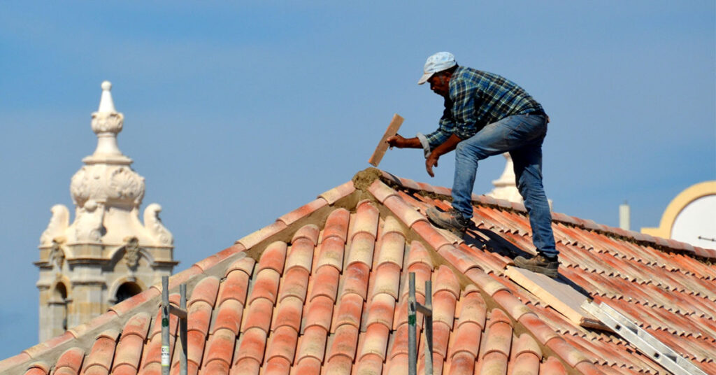 How To Choose A Roofing Contractor