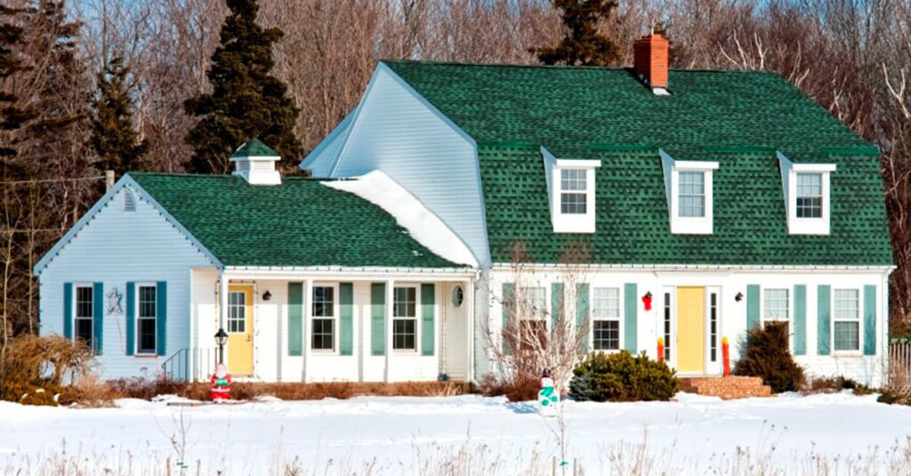 what color to paint house with green roof